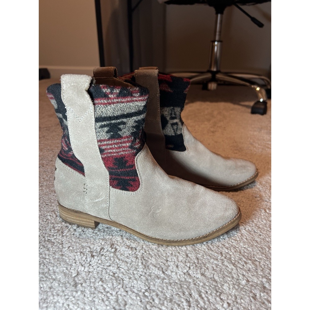 Tom's Laurel Desert Taupe Suede Tribal Wool Ankle Boot Aztec Pattern Size 6